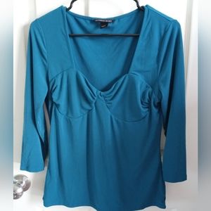 VS top 3/4 sleeve. New w/o tag